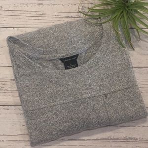 Calvin Klein Sweater ‼️final markdown‼️